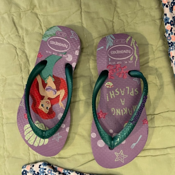 Lot of Toddler Girls Clothing - Picture 16 of 16